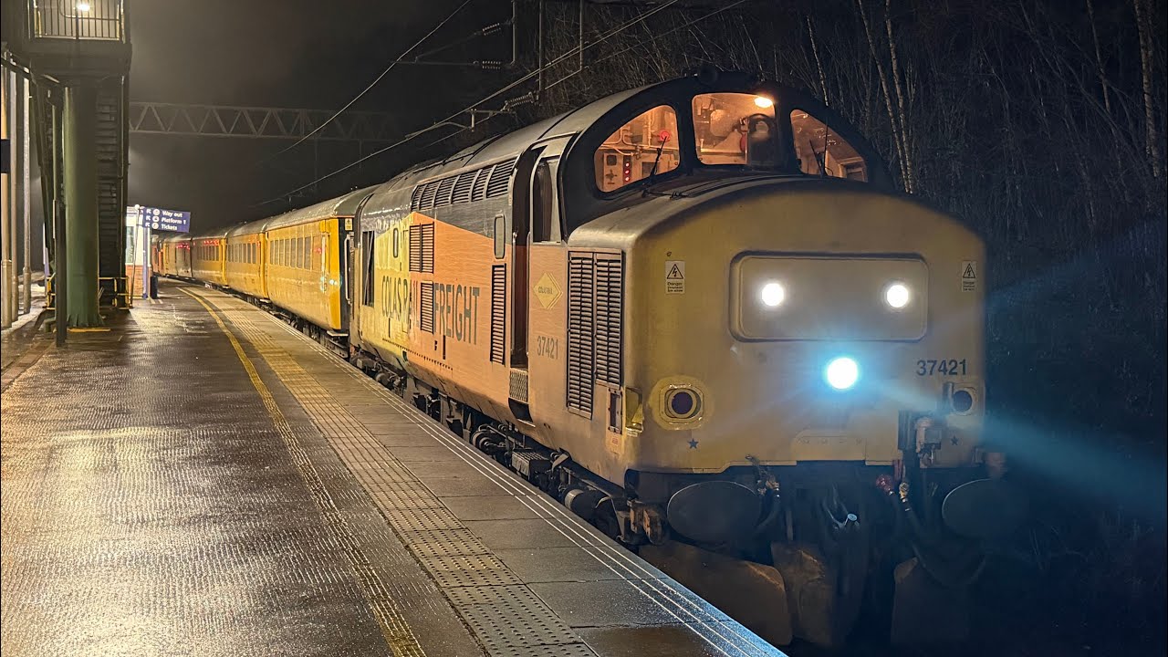 37405 & 37421, Horns & Noise 1Q43 & 1Q44 test trains January 2026. 