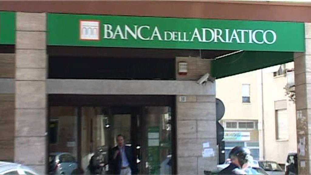 Teramo, rapina da 100mila euro alla Banca dell'Adriatico