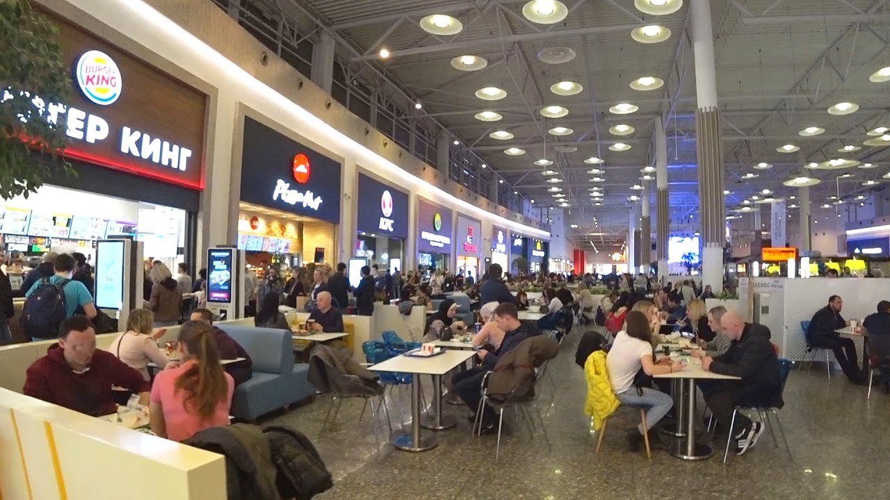 What Shops Have Survived? Explore Moscow Huge & Popular Shopping Plaza with Different Russia