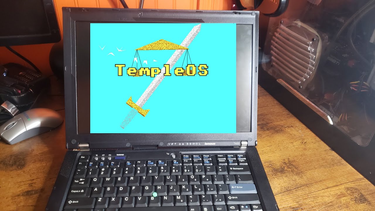 TempleOS on REAL HARDWARE in 2025! RIP Terry Davis