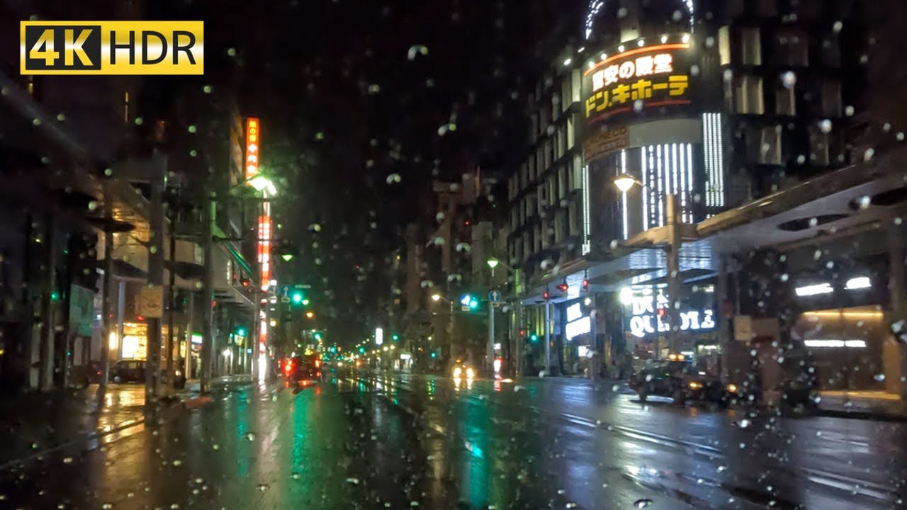 4K 雨の深夜ドライブ音でリラックスする1時間14分