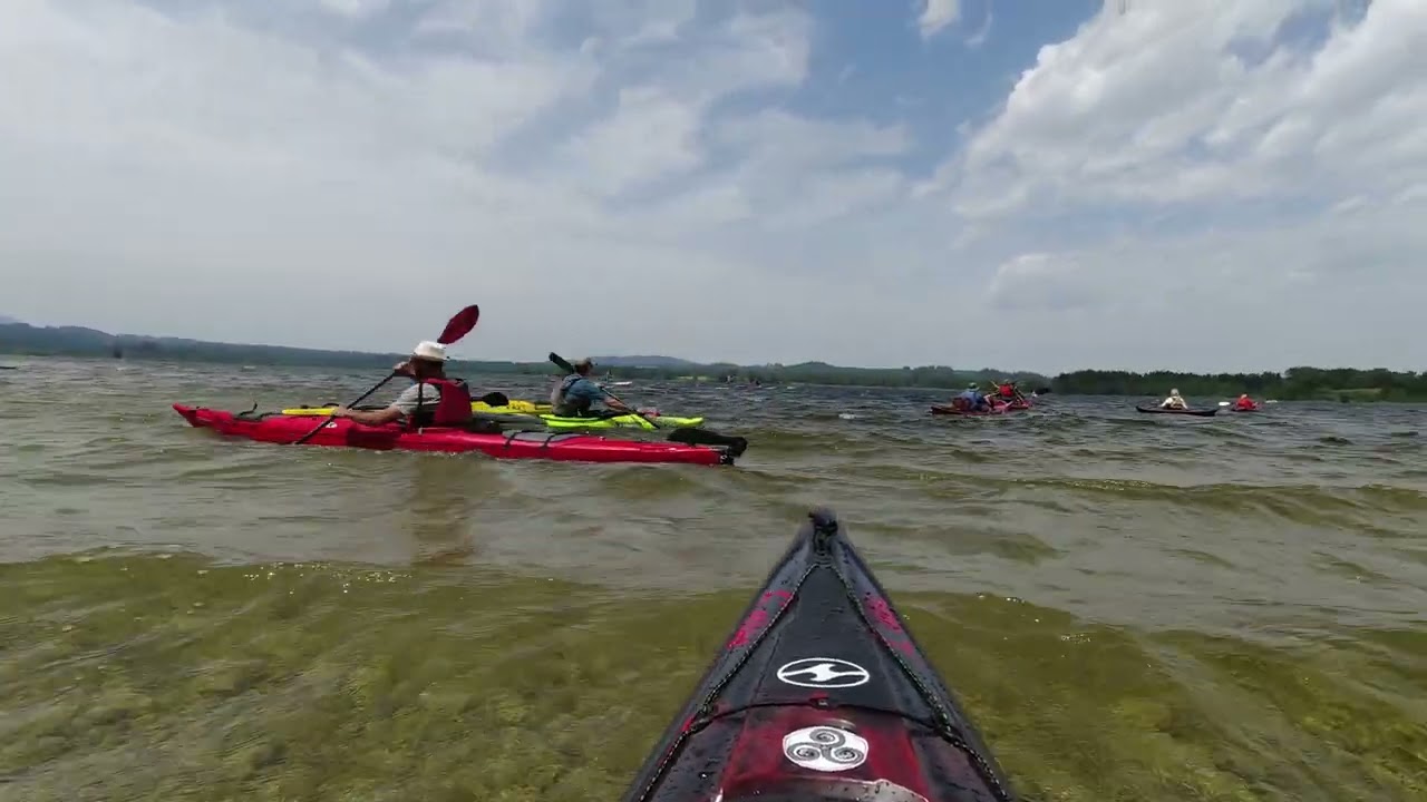 Kajaktour auf dem Staffelsee; Wind und Wellen inbegriffen (Windstärke 5)
