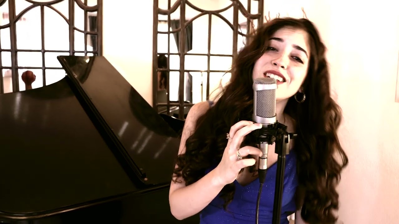 Ari Rox Besame Mucho