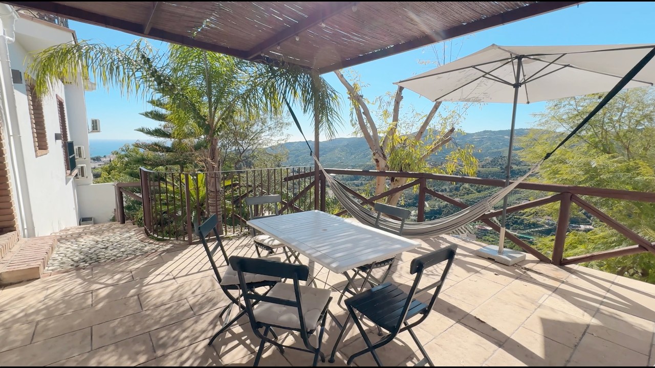 💎 Impeccable Townhouse for Sale in Frigiliana (Spain) | Guest Apartment, Garden & Sea Views