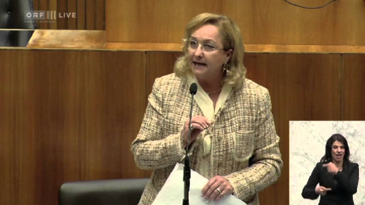 Mizzi Fekter at her Best!
