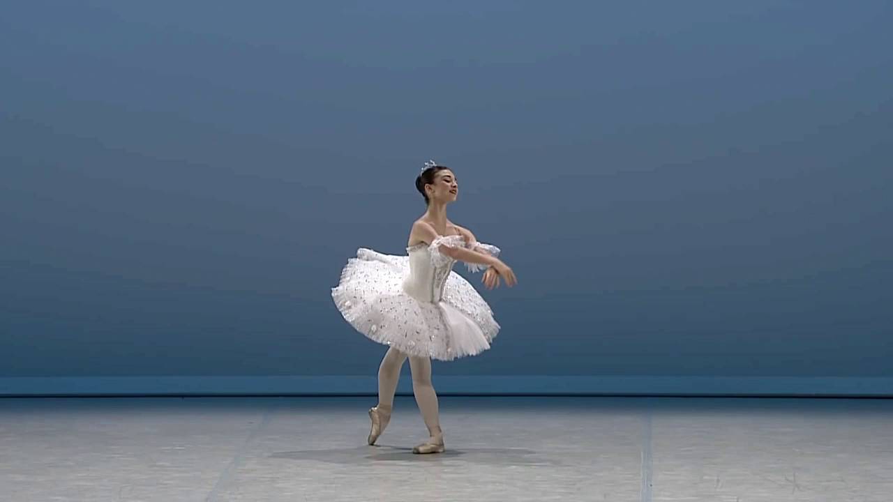 Nerea Barrondo some PERFORMANCES