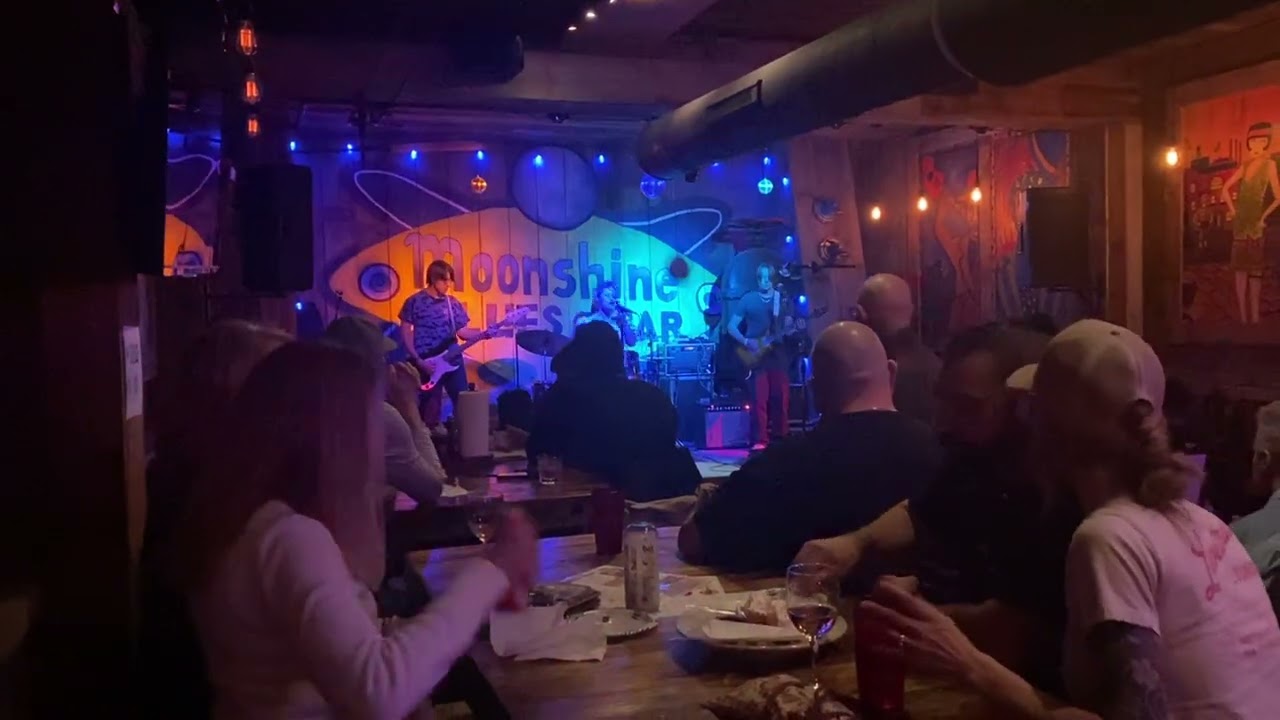 I’m a Mover - Free cover by Black Moon Blues Club
