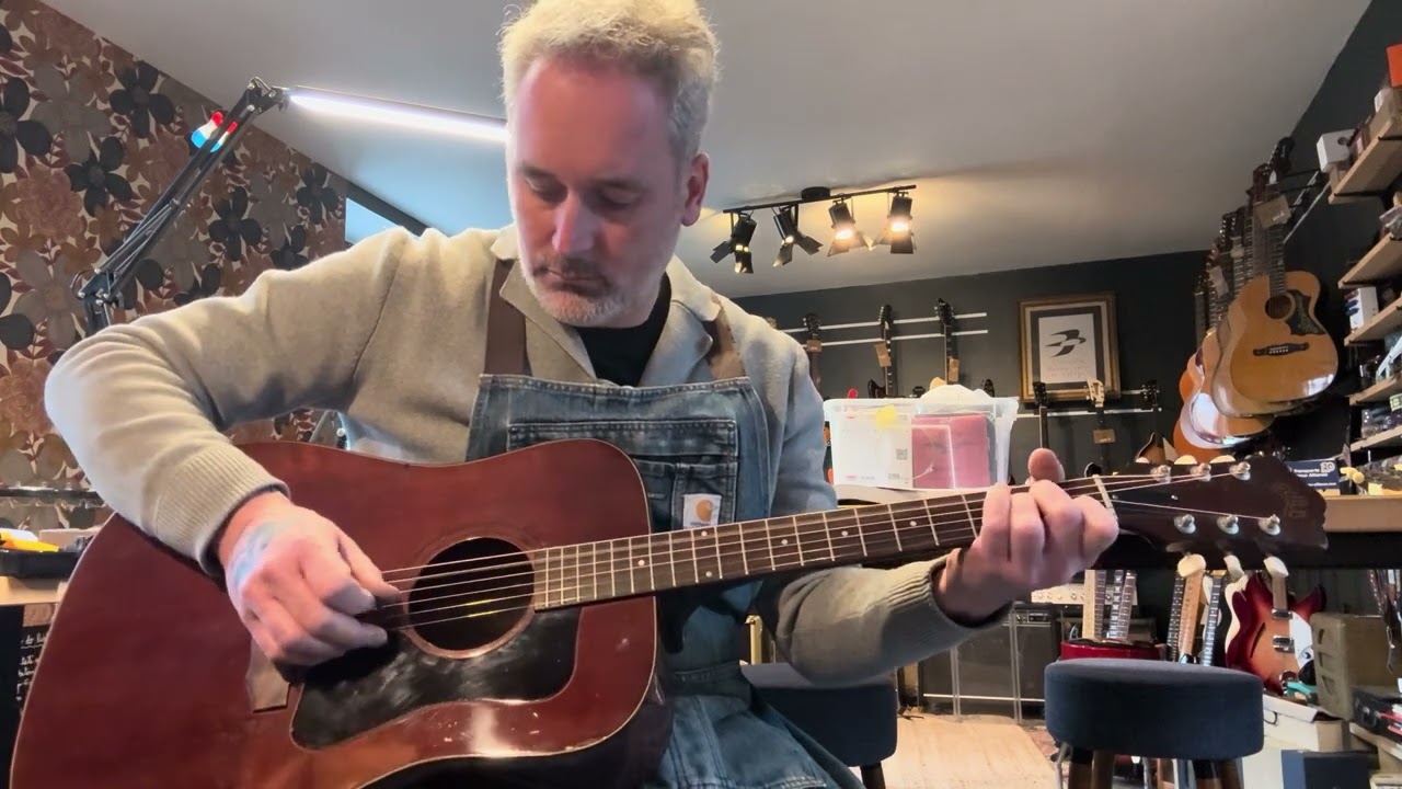 1975 Guild D25M - USA