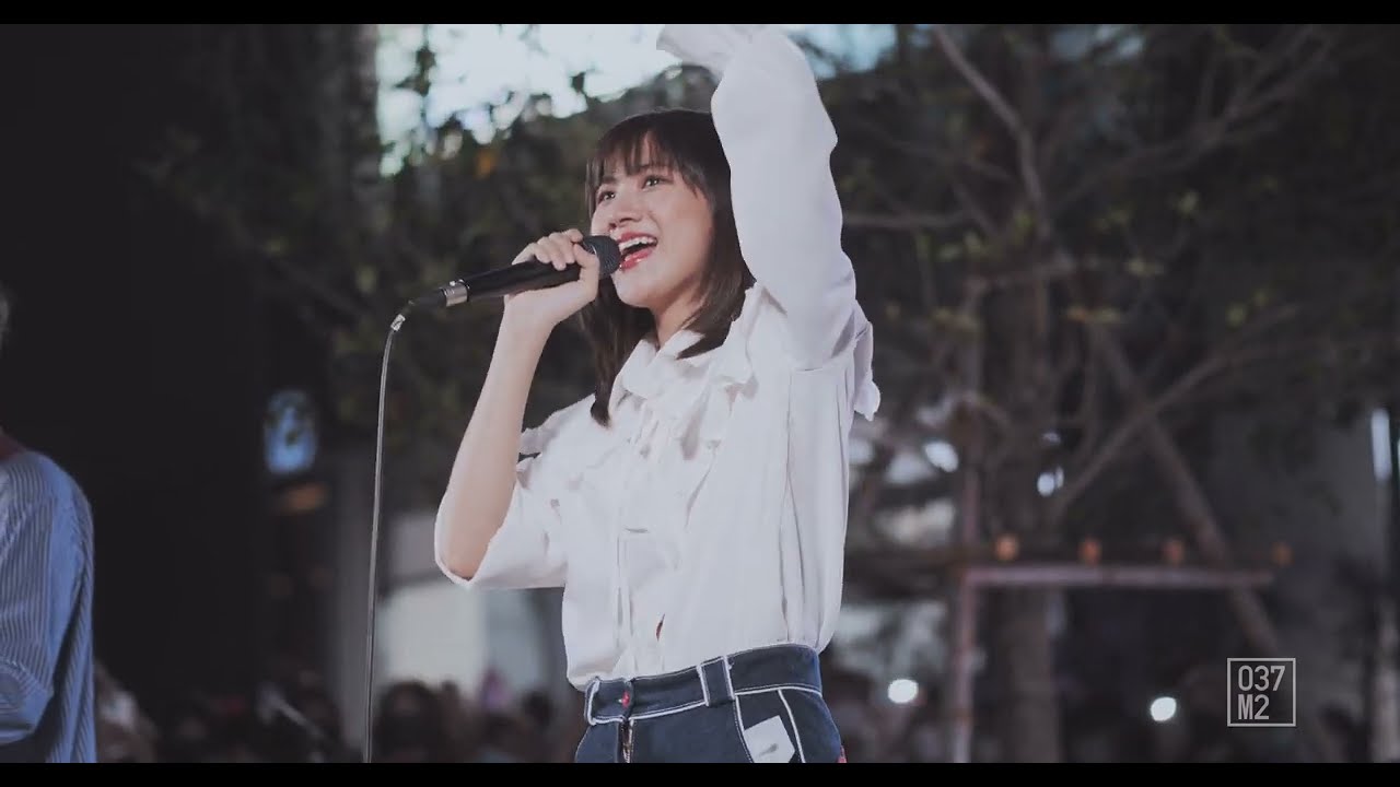 The 38 Years Ago - จริงๆนะ @ Siam Square Walking Street [Fancam 5K 60p] 220612