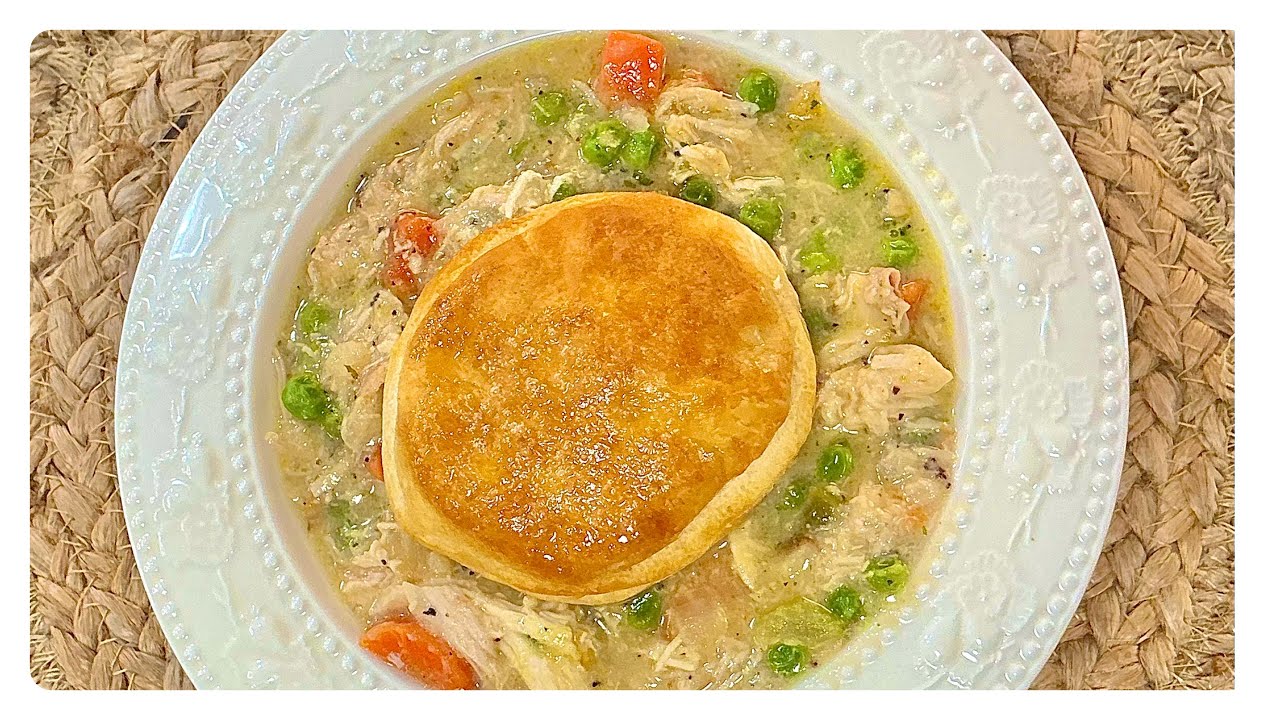 🥧 Chicken Pot Pie | Easy Homemade Comfort Dinner #shortscooking #easyrecipe #livestream
