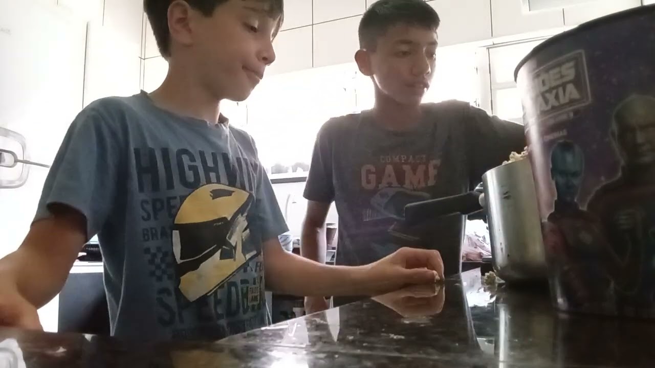 Parti dos fazendo pipoca 