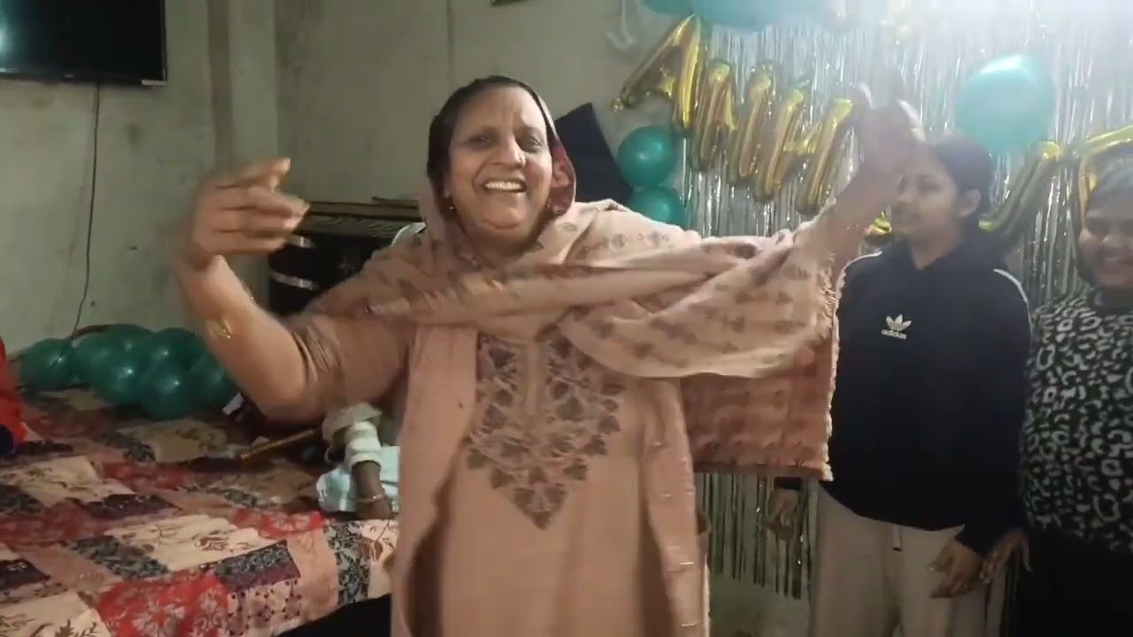 Anniversary celebration 🎉🎂 मैं पूनम ने यह क्या कर दिया 😱😱#AayushTakhanvlogs 