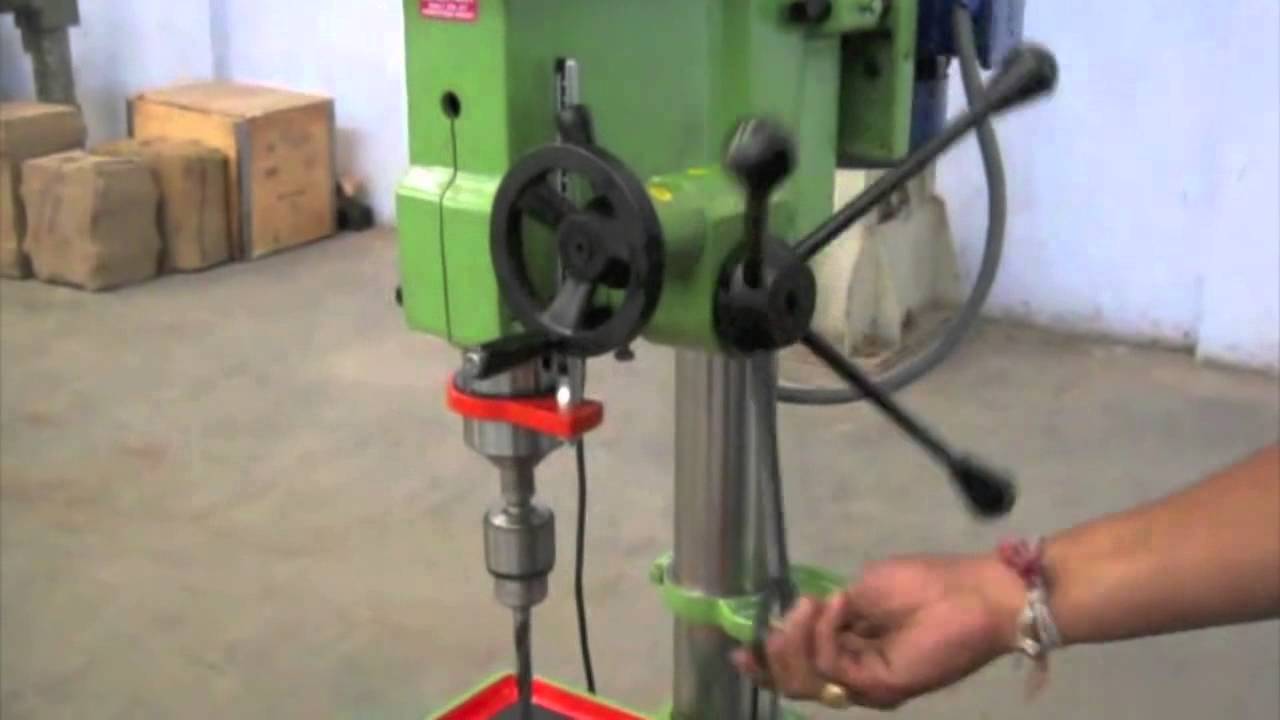 Pillar Drill Machine by  bhavyamachinetools.com