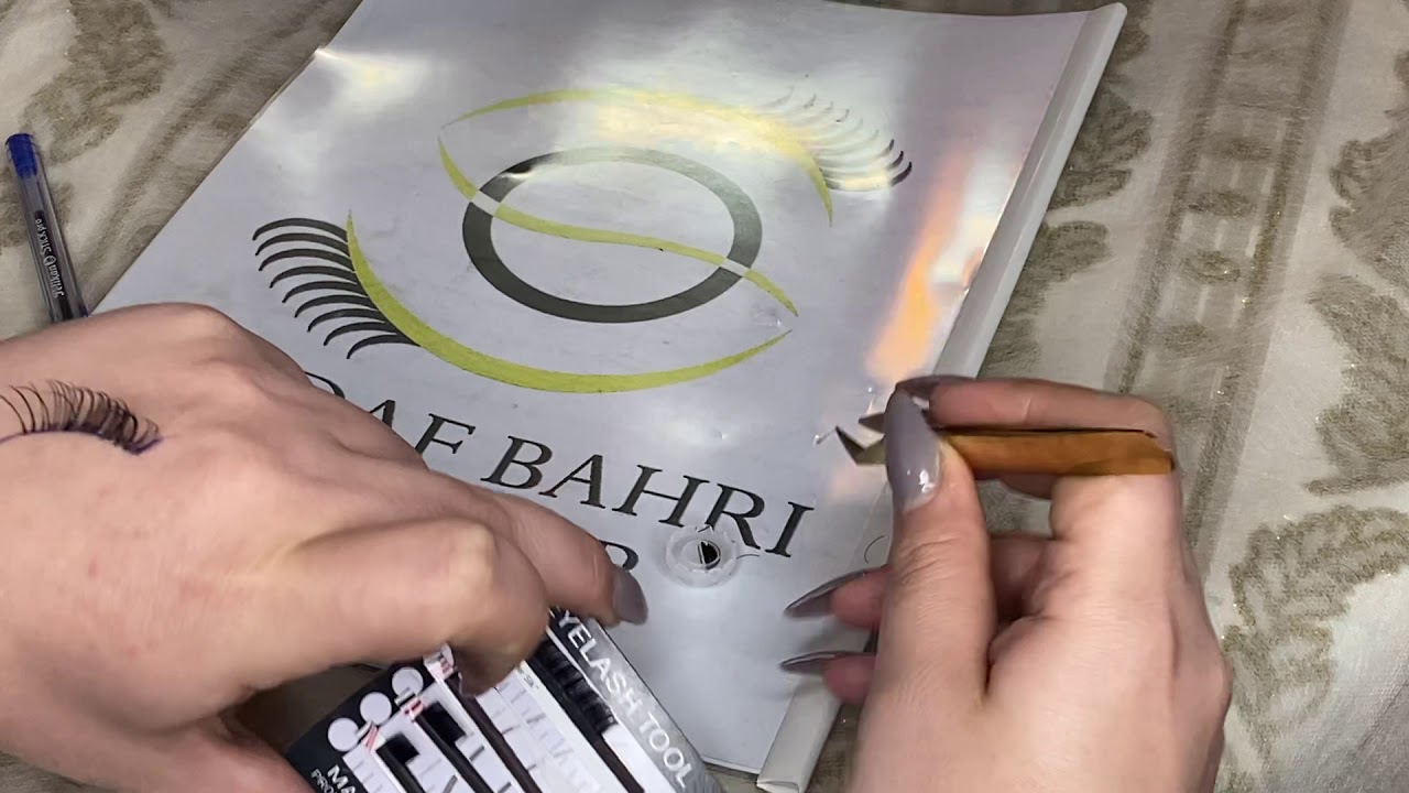 آموزش اکستنشن کلاسیک و آموزش جهت گیری درست مژه ها  Classic extension training