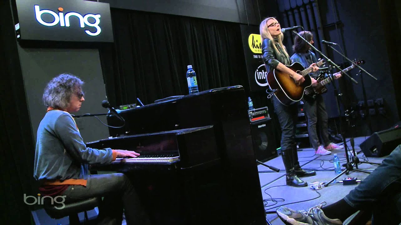 Aimee Mann - Slip and Roll (Bing Lounge)
