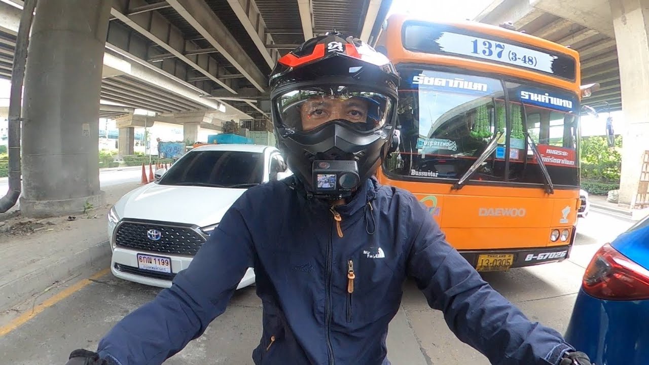 ขับมอเตอร์ไซค์ในกรุงเทพมหานคร EP 01