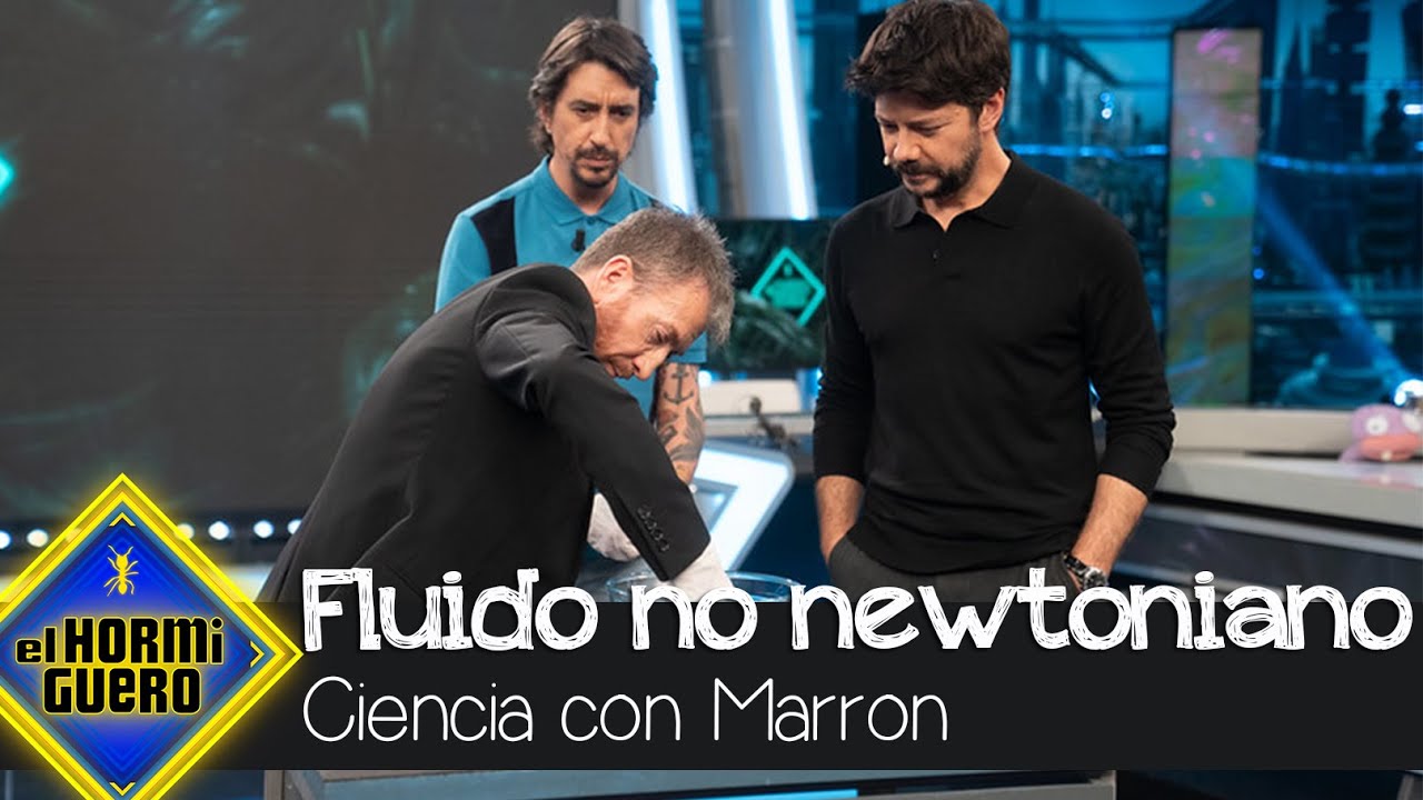 Marron crea un fluido no newtoniano mezclando agua con maicena - El Hormiguero