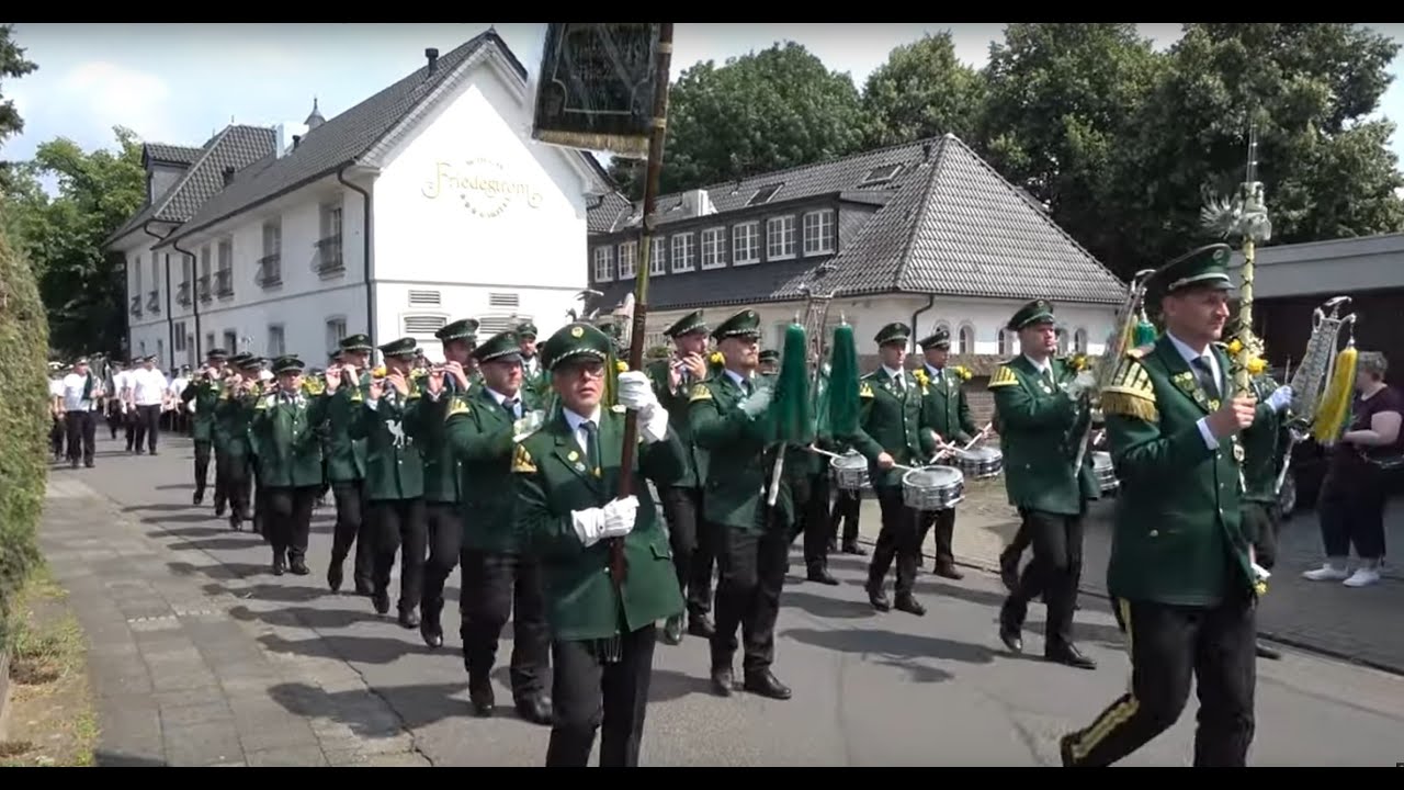 Schützenfest ib der Zollfeste Zons 2024 Der große Sonntags-Nachmittagsumzug