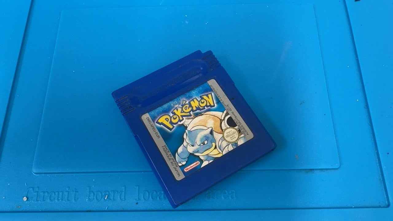 Неисправный Pokemon Blue Nintendo Gameboy — белый экран, искаженный логотип загрузки. Давайте поп...