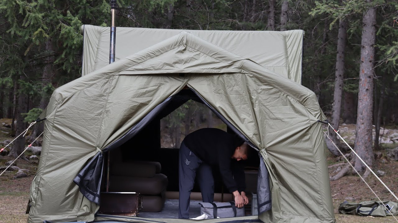 FAMILY CAMPING IN RAINY WEATHER