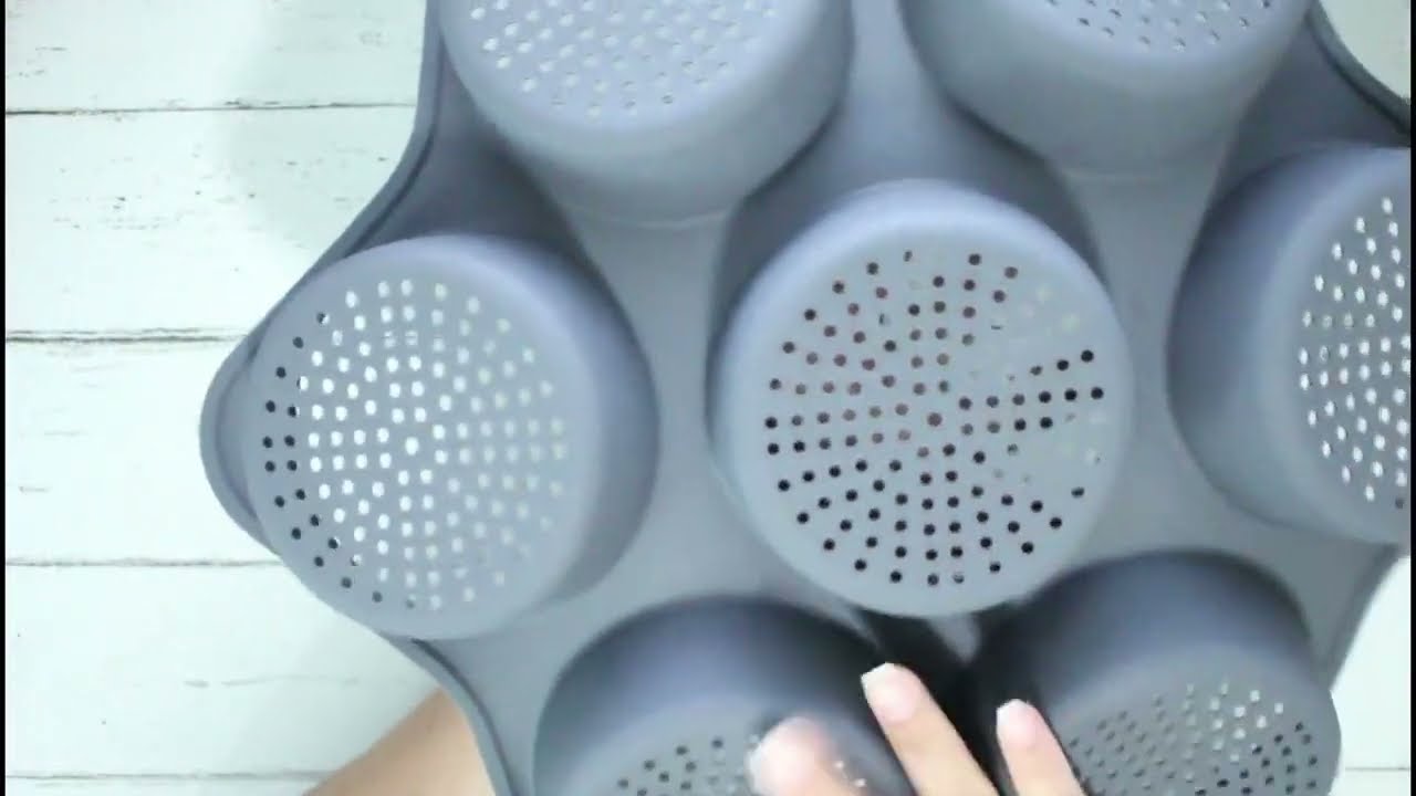 Silicone Hamburger Bun Mold atrccs 7 cavity loaf pan Review, Fantastic mold, nice and thick, wish it