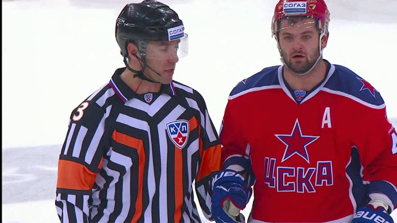 Большое сердце Радулова / Radulov sends Doc to help puck-smashed fan