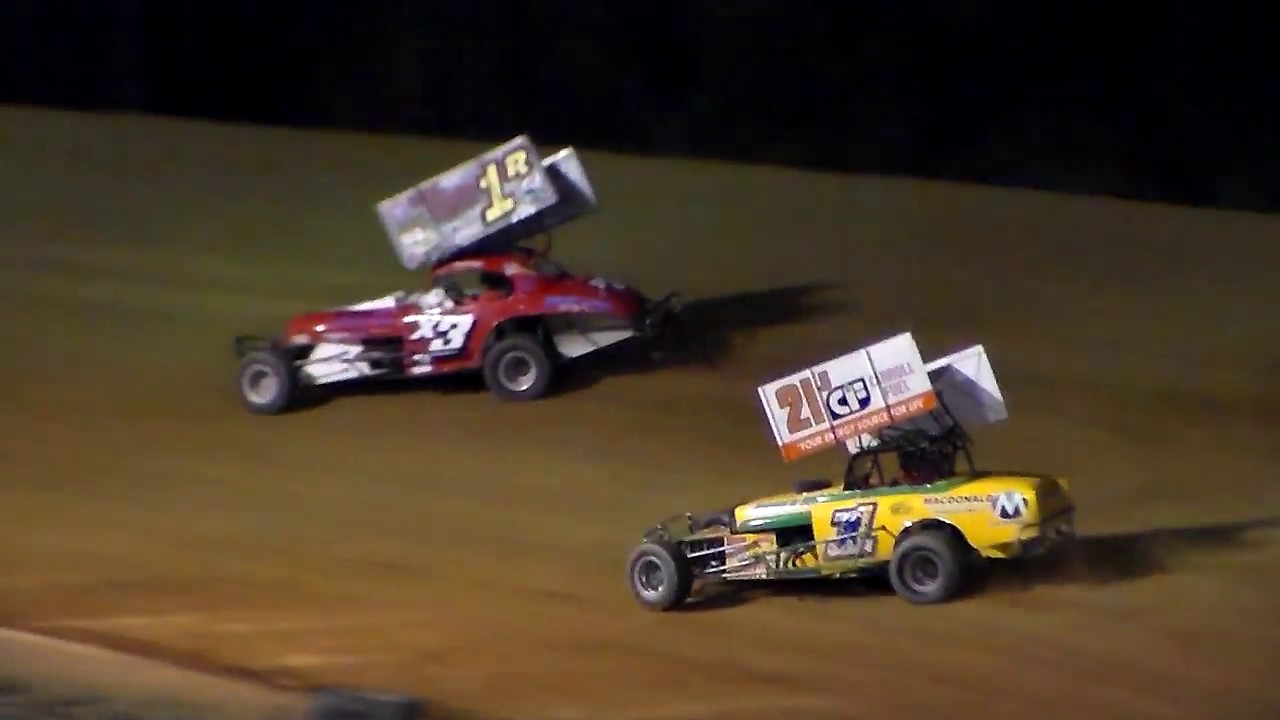 Dog Hollow Speedway - 10/21/17 Vintage Modified Feature Race