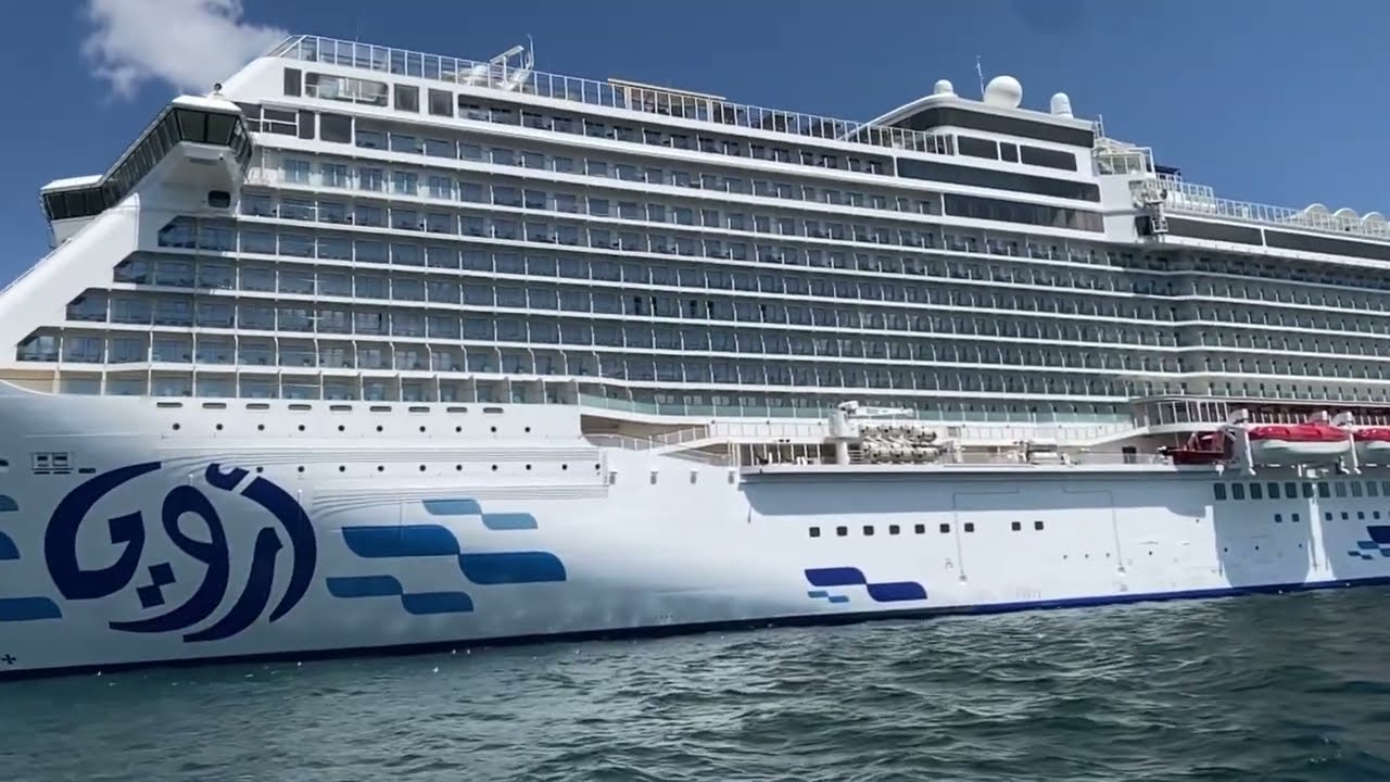 Bosphorus Sea Waves Beside a Mega Cruise Ship 