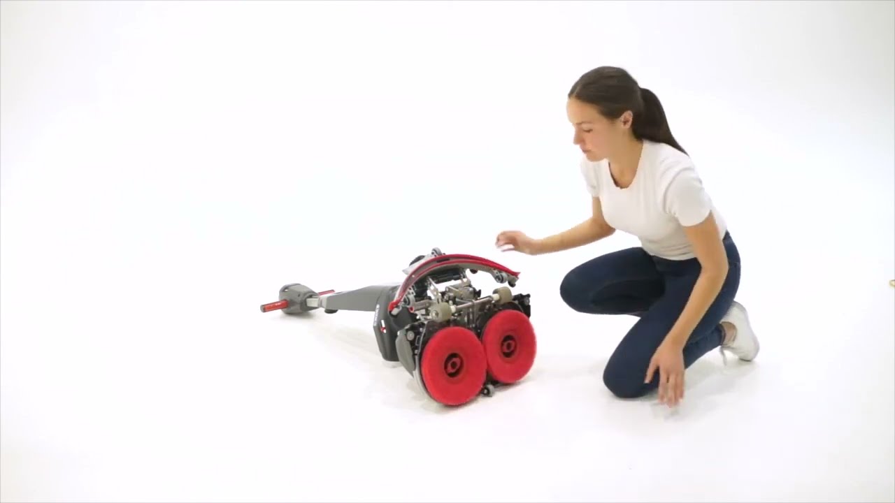 Découvrez l'autolaveuse Numatic 244NX : démonstration et mode d'emploi 🧼✨