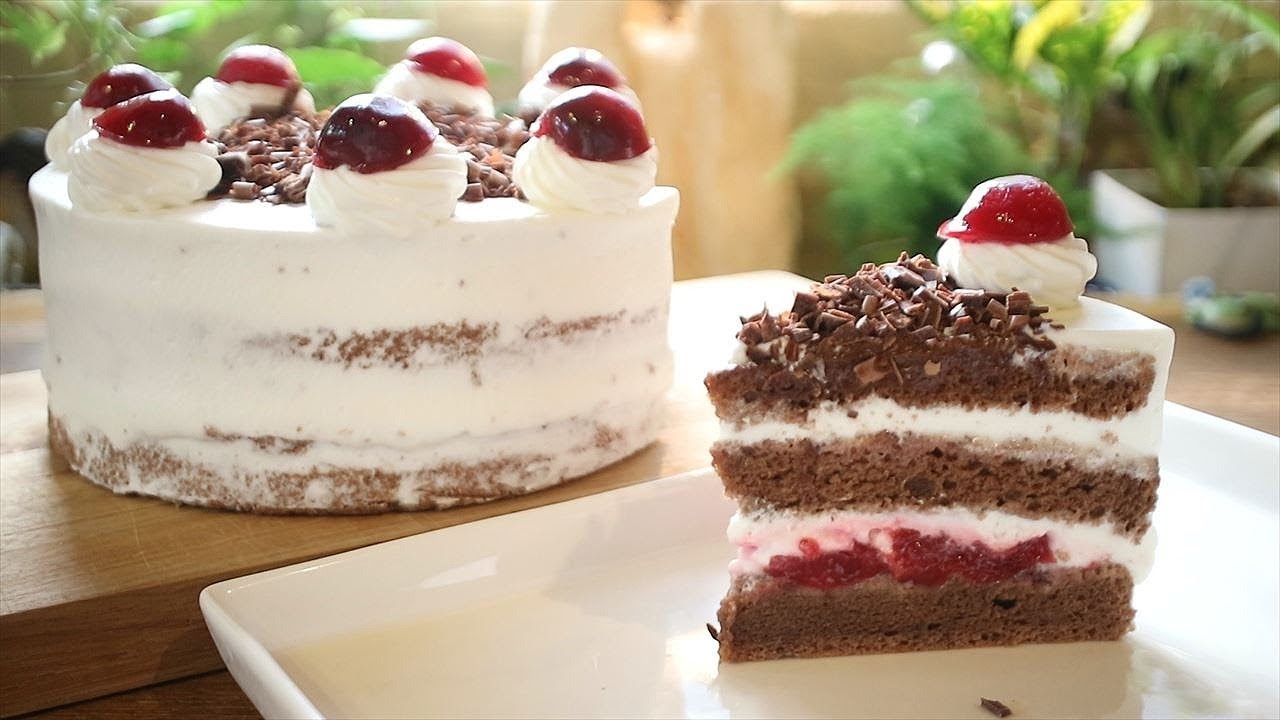 黒い森のさくらんぼケーキの作り方・レシピ【フィレノワール】キルシュトルテ 自家製アメリカンチェリーのシロップ煮を使って Black forest cake Recipes｜Coris cooking