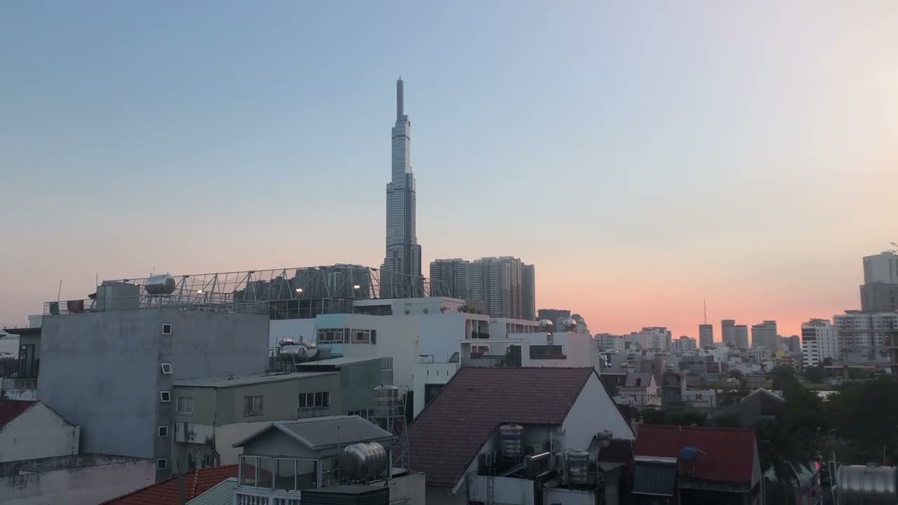 HARI WON & THẰNG NHỎ:HỌC CHUNG TRƯỜNG ĐẠI HỌC 