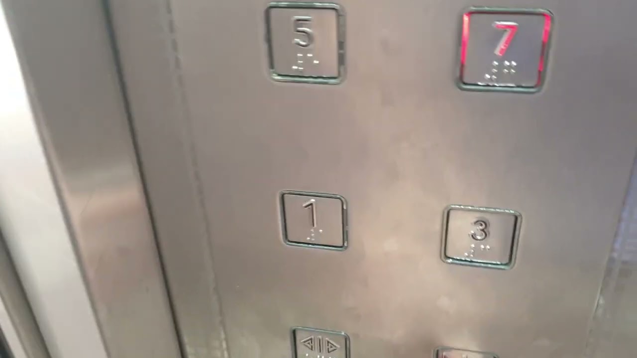 Block 348 Ang Mo Kio HDB EM/KM Elevator (Lift B)