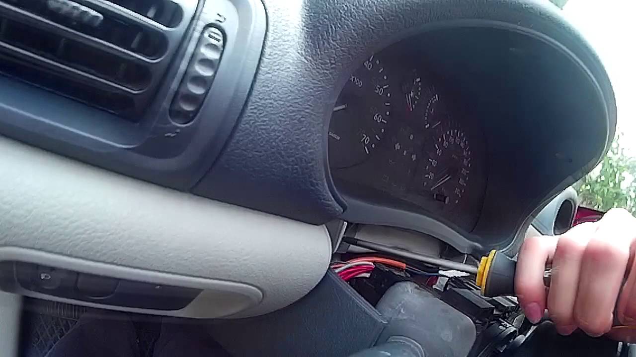 Renault Thalia rádió kijelző háttér világítás csere