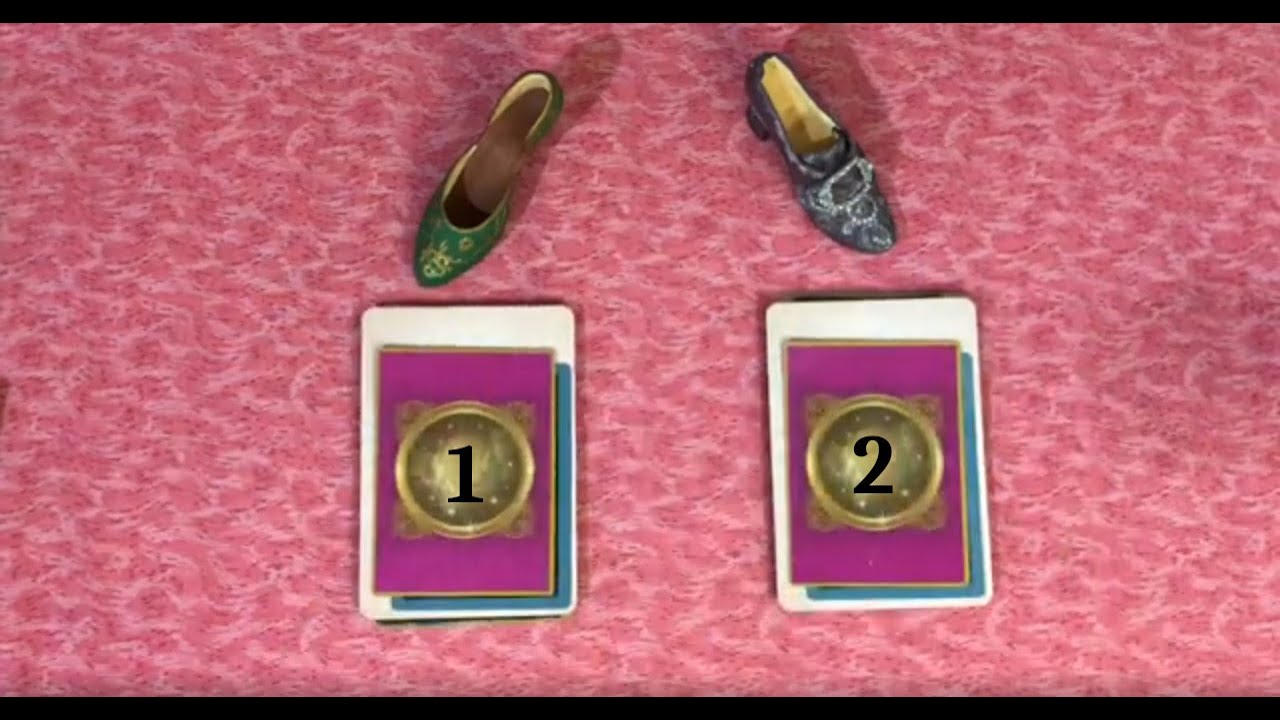 Tu lui plais ? Physiquement ? Mentalement ? Tirage tarot interactif intemporel Choisis une chaussure