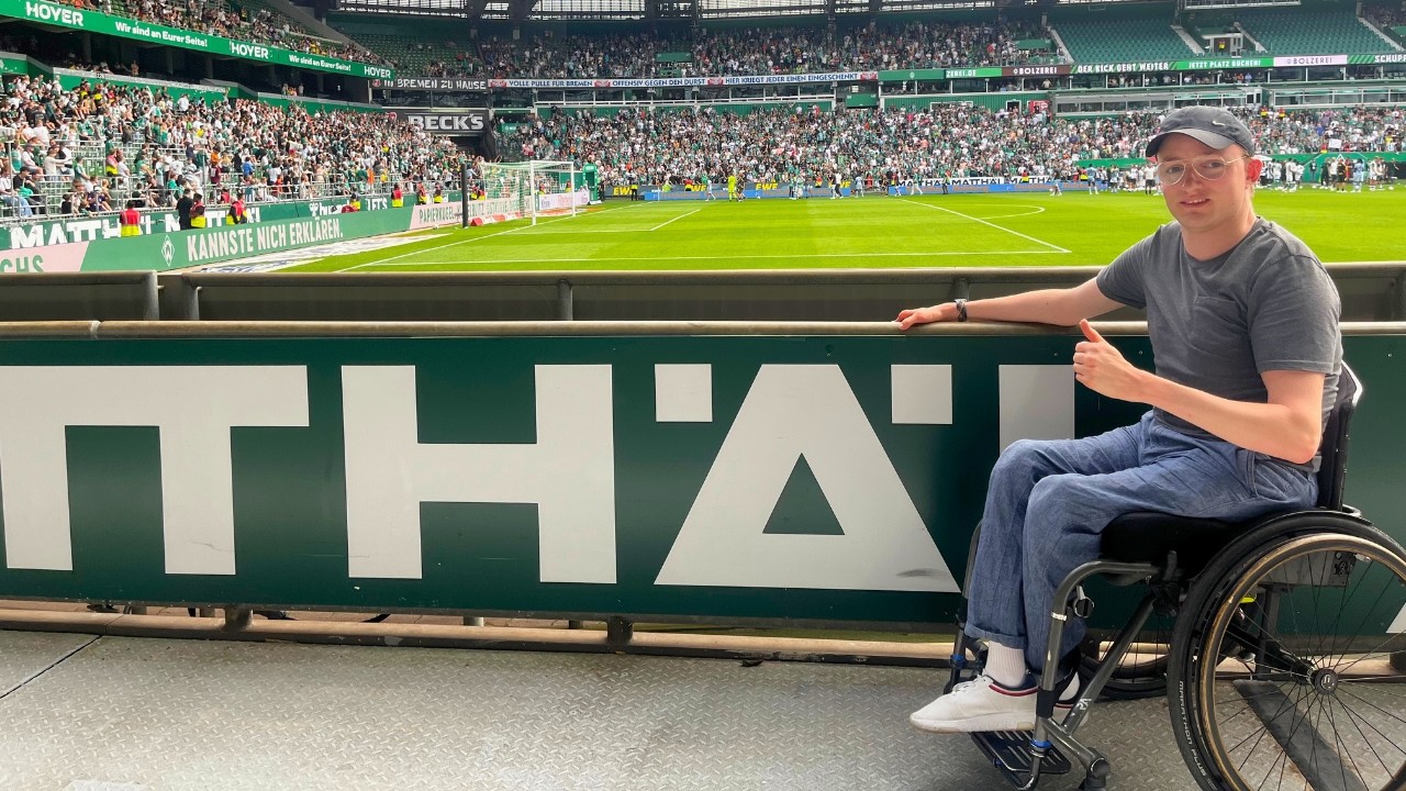 Lebenslang barrierefrei? 🟢⚪️ So barrierefrei ist der SV Werder Bremen 🫣♿️