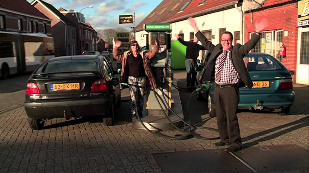 PowNews 21 feb. 2014: Nederlanders tanken in buitenland