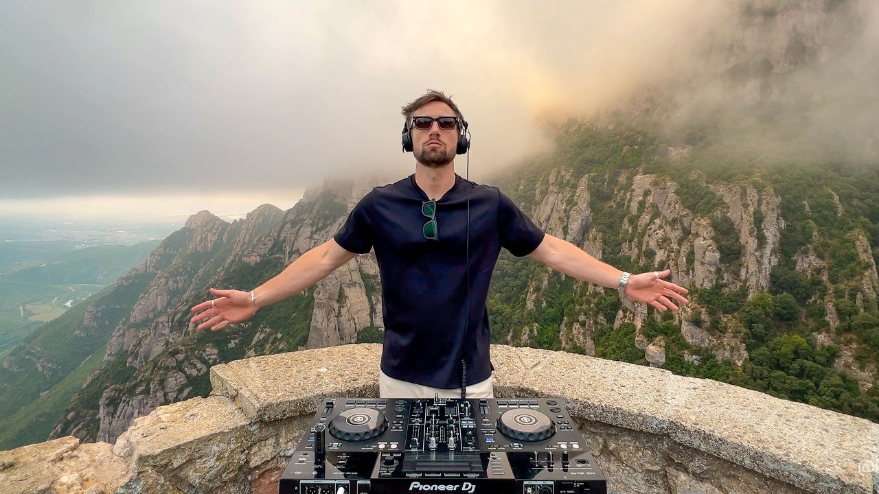Mountain Cliff House Mix | RÜFÜS DU SOL, Adriatique, Parra for Cuva, Franky Wah