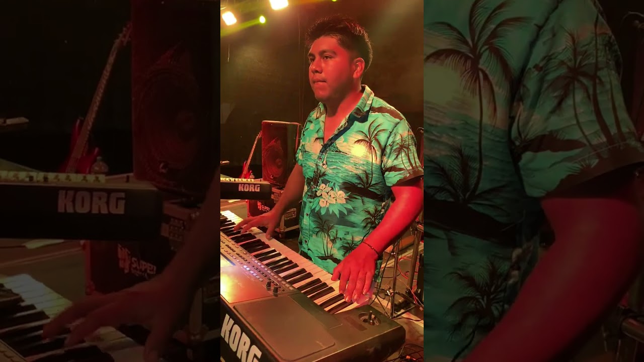 En Vivo en el camalotal Adrian Gómez el Consentido de la cumbia 