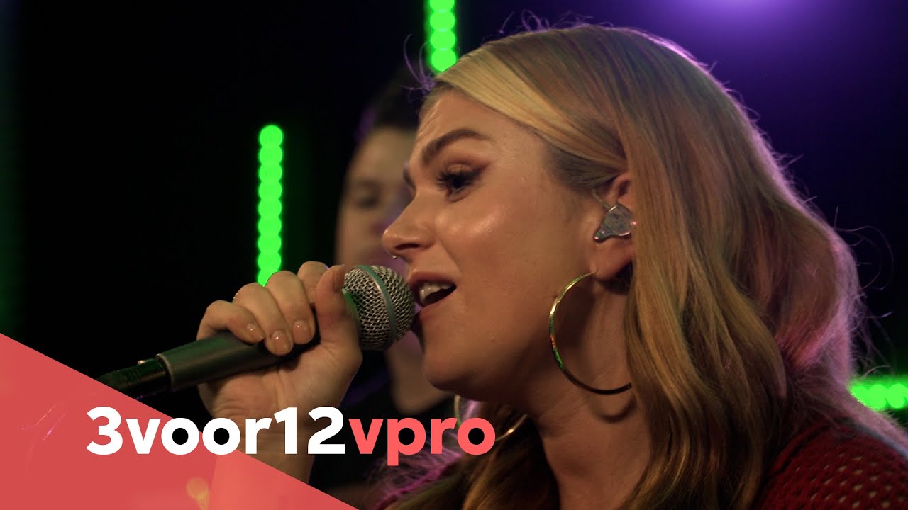 Roxeanne Hazes - 'Signalen' & 'Ik Ben Vrij' Live @ 3FM (VoorAan)