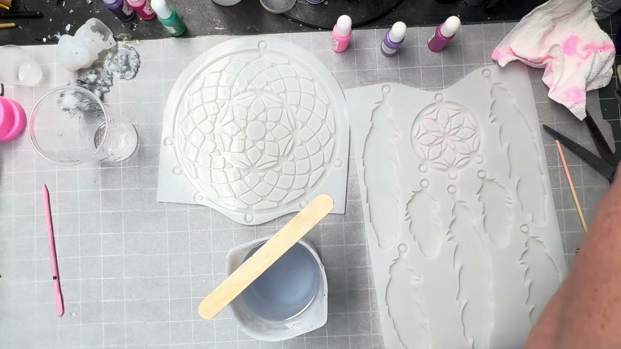 333- Today we are making a dream catcher in resin