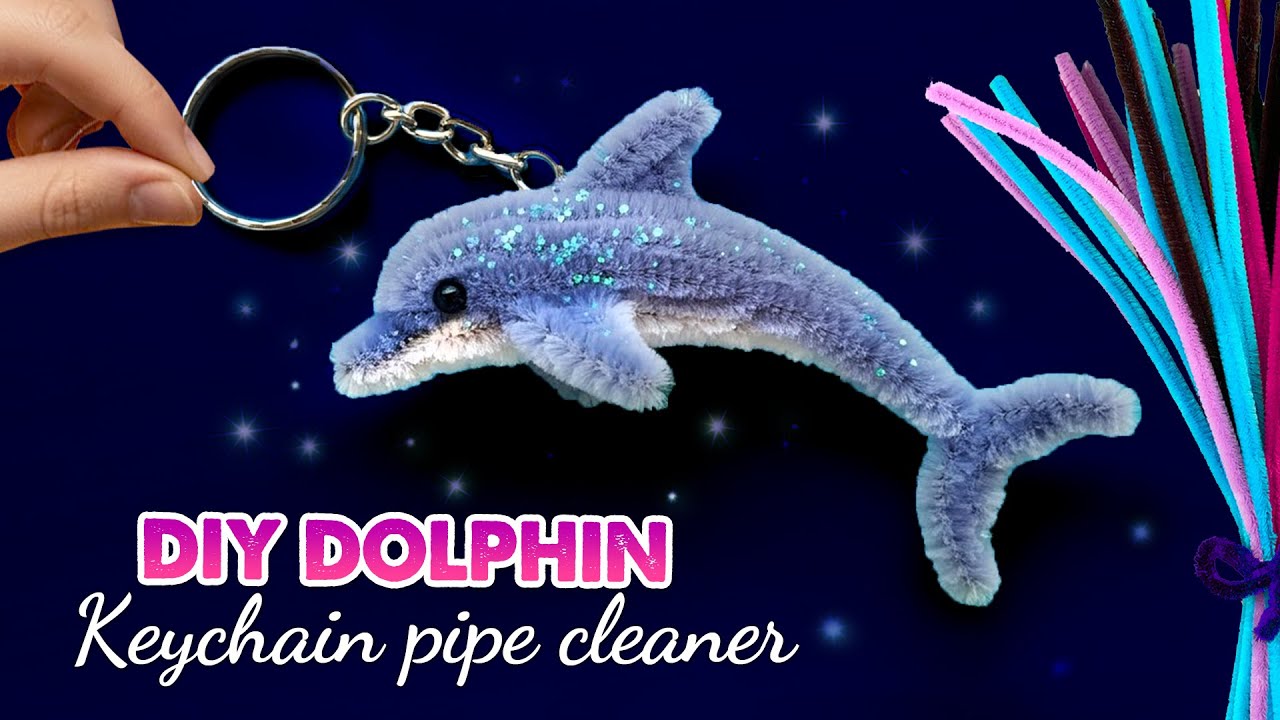 DIY Dolphin Keychain with Pipe Cleaners | Pipe Cleaner Keychain Tutorial | Animal Pipe Cleaner Craft