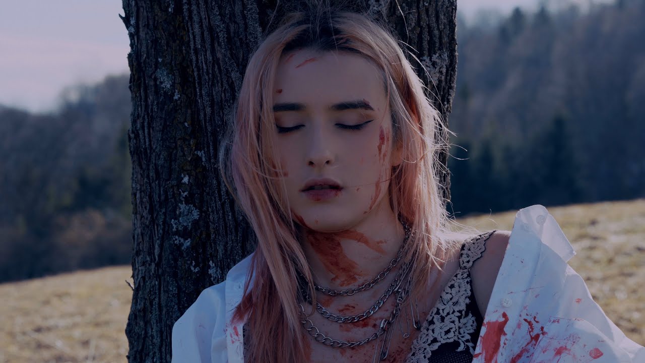 ZUZA - くX3 (Official Video)