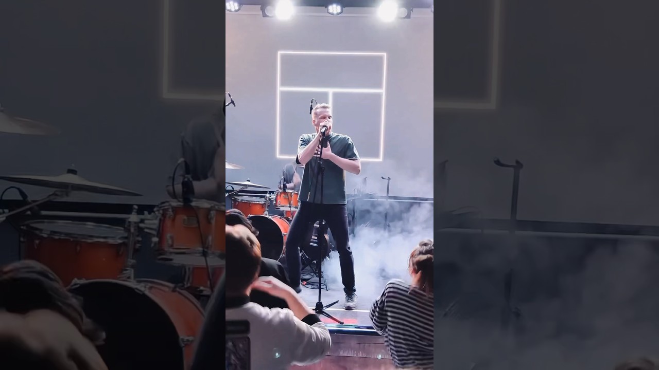&laquo;Ты не замечаешь&raquo; live версия с прошедшего концерта #концерт #живойзвук #liveversion #night #party