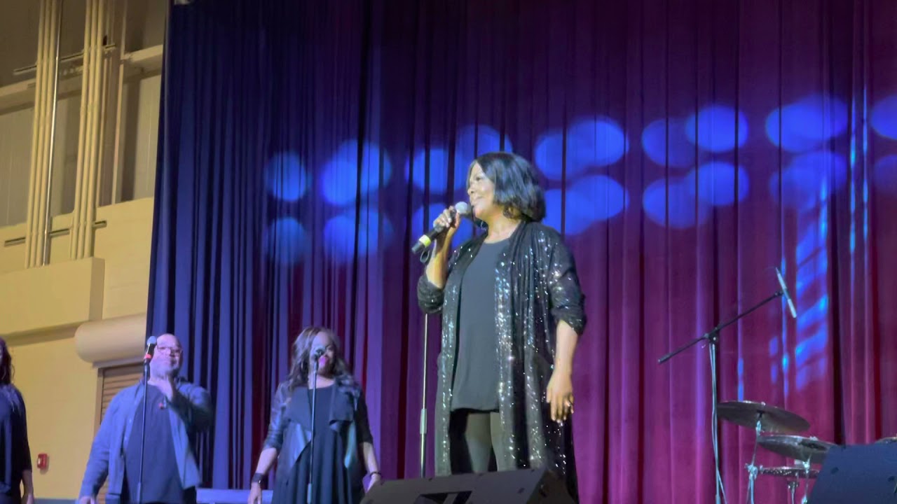 To God Be The Glory - CeeCee Winans at the Sumter Civic Center 2021