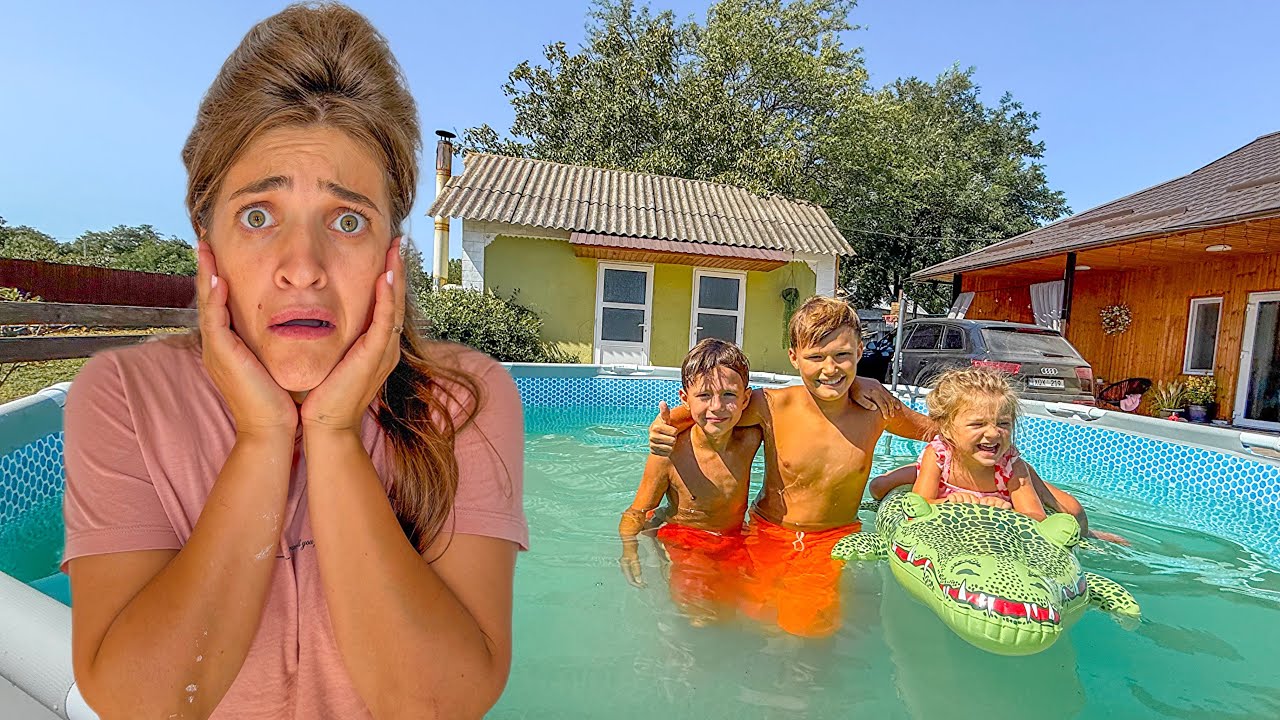 MELANIA SINGURA la PISCINǍ / CE REACTIE am avut eu?