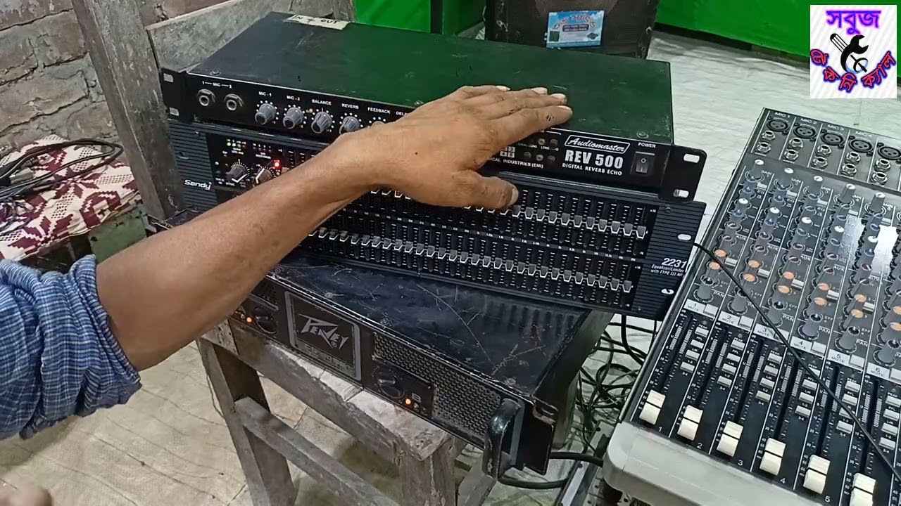 how to connection mackie mixer equaliser and voice processor
