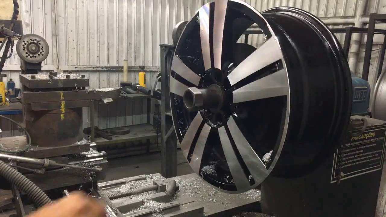Diamantação de rodas esportivas feito pela equipe Jaú Rodas