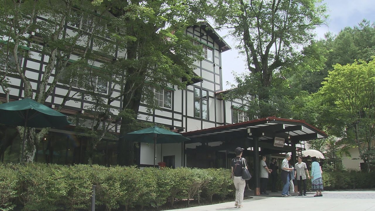 創業130年　軽井沢の「万平ホテル」&ldquo;リニューアルオープン&rdquo;　ジョン・レノンが毎年夏に家族と過ごした宿　愛した味「アップルパイ」　レシピを伝えた「ロイヤルミルクティー」