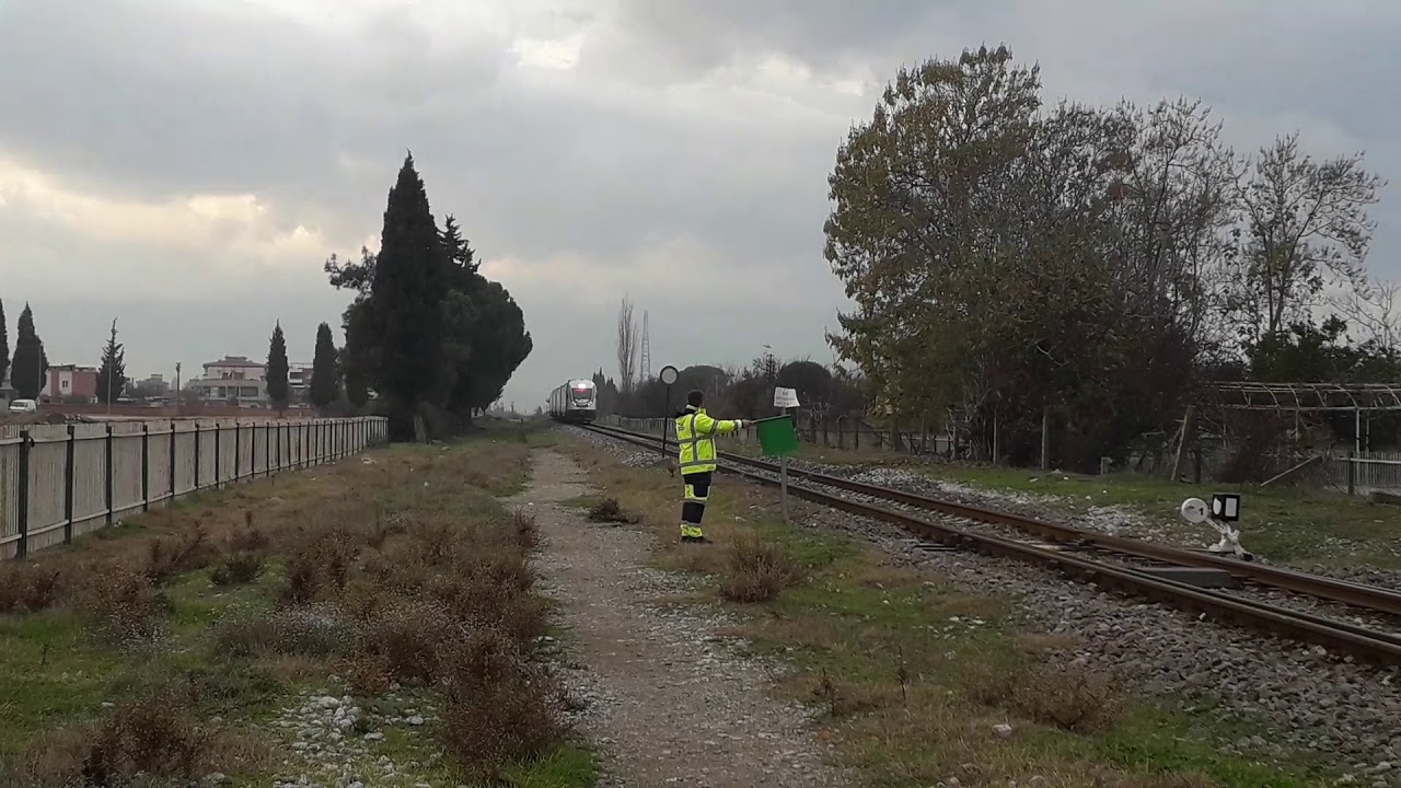Uşak Ekspresi Turgutlu Gara Giriyor