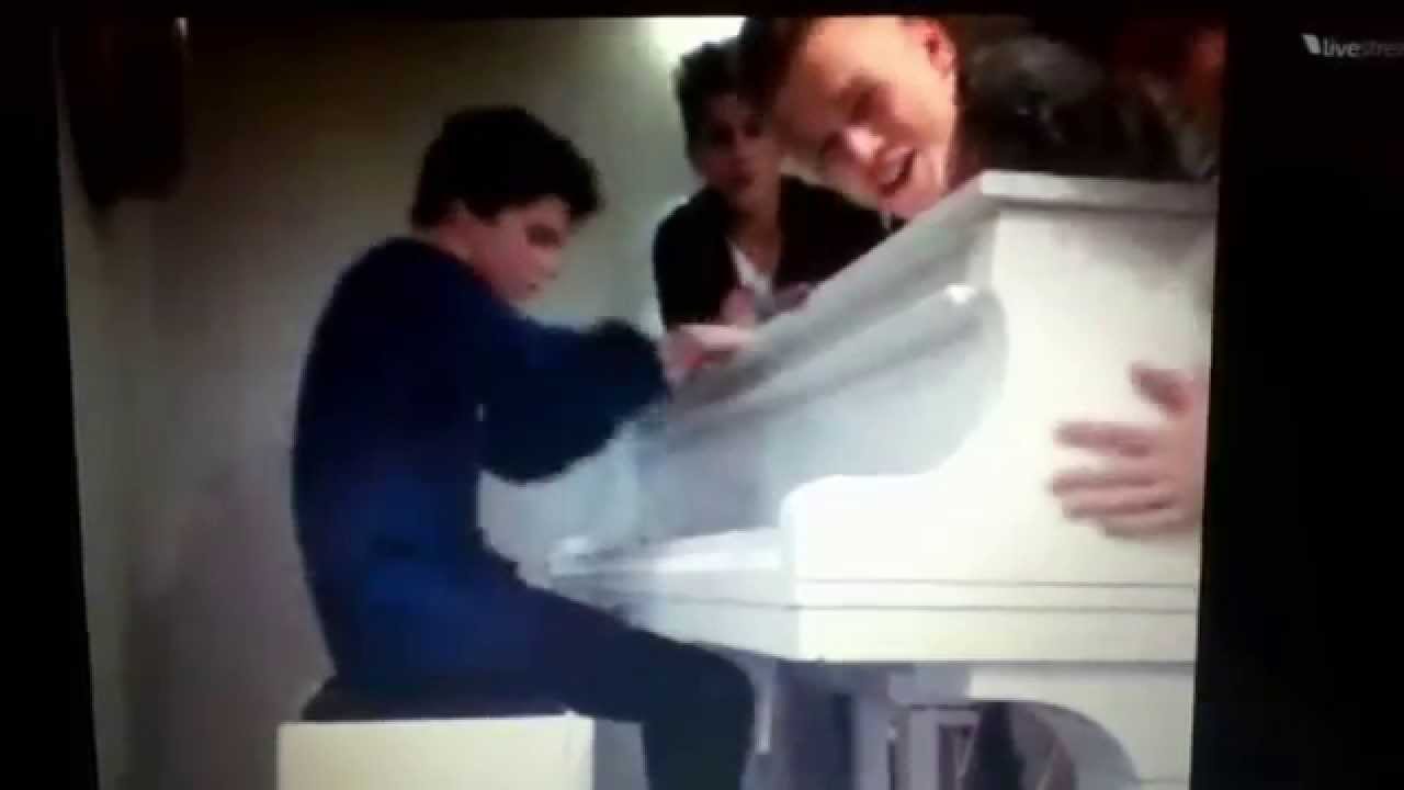 The Vamps singing Risk It All!